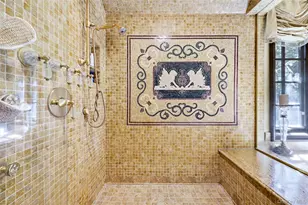 60 Wensley Dr, Great Neck, NY 11020 - Photo 30