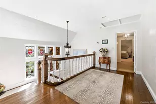 60 Wensley Dr, Great Neck, NY 11020 - Photo 24