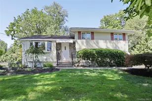 24 Scott Dr, New City, NY 10956 - Photo 2