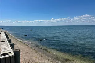 138 Shore Dr, Sound Beach, NY 11789 - Photo 32