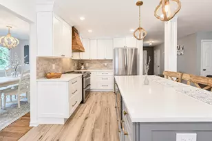 108 Walnut St, Lake Grove, NY 11755 - Photo 6