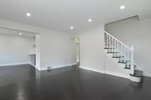 1517 Falmouth Ave, New Hyde Park, NY 11040 - Photo 2