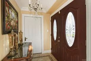 22 Apple Blossom Ln, Patchogue, NY 11772 - Photo 4