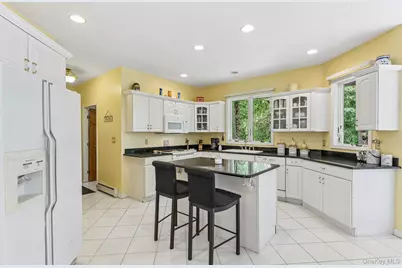2 Penny Lane, Nissequogue, NY 11780 - Photo 12