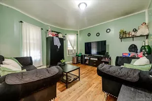 719 Van Nest Ave, Bronx, NY 10462 - Photo 4