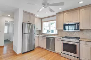 7 Tomkins Ct, Commack, NY 11725 - Photo 22