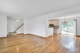 7 Tomkins Ct, Commack, NY 11725 - Photo 14