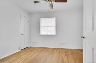 7 Tomkins Ct, Commack, NY 11725 - Photo 34