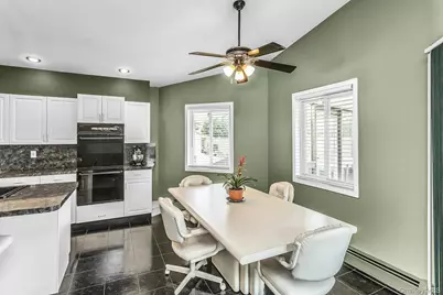 17 Chickadee Lane, Levittown, NY 11756 - Photo 14