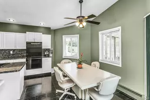 17 Chickadee Ln, Levittown, NY 11756 - Photo 14