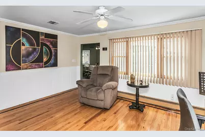 17 Chickadee Lane, Levittown, NY 11756 - Photo 6