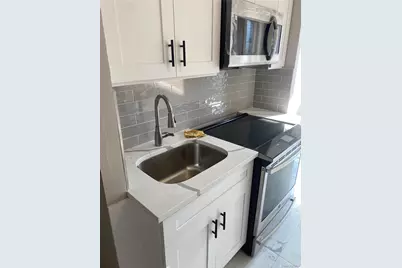 3946 Amundson Avenue, Bronx, NY 10466 - Photo 4