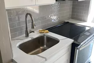 3946 Amundson Ave, Bronx, NY 10466 - Photo 4