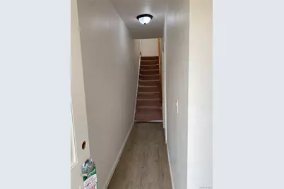 3946 Amundson Avenue, Bronx, NY 10466 - Photo 8