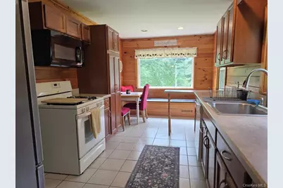 220 Mail Road, Barryville, NY 12719 - Photo 10