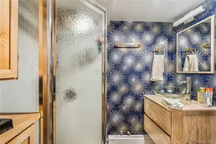 20-25 74th St, East Elmhurst, NY 11370 - Photo 22