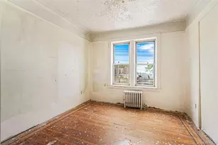 20-25 74th St, East Elmhurst, NY 11370 - Photo 18