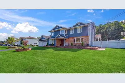 240 Woodhull Avenue, Port Jefferson Station, NY 11776 - Photo 2