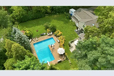 11 Soundview Drive, Port Jefferson, NY 11777 - Photo 34