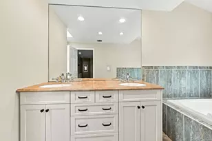 11 Soundview Dr, Port Jefferson, NY 11777 - Photo 18