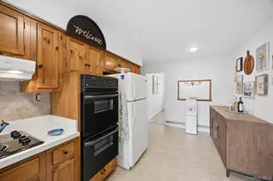 151 N East Blvd, Massapequa, NY 11758 - Photo 10