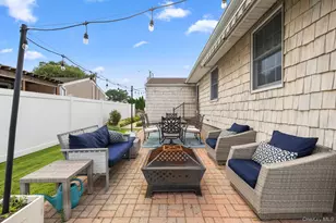 151 N East Blvd, Massapequa, NY 11758 - Photo 18