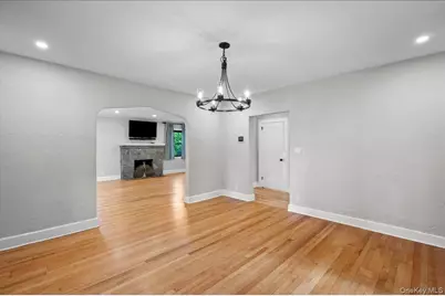 3 Walworth Terrace, White Plains, NY 10606 - Photo 18