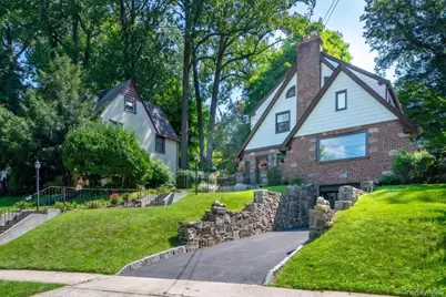 3 Walworth Terrace, White Plains, NY 10606 - Photo 2