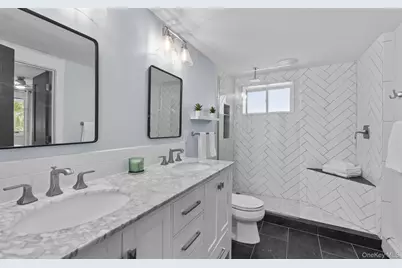 39 Potter Lane, Huntington, NY 11743 - Photo 18