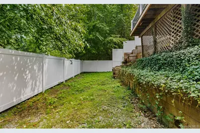 39 Potter Lane, Huntington, NY 11743 - Photo 26