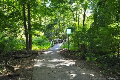 235 Garth Road #E2E, Scarsdale, NY 10583 - Photo 38