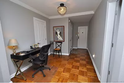 235 Garth Road #E2E, Scarsdale, NY 10583 - Photo 50