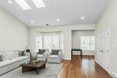 74 Miro Place, Port Washington, NY 11050 - Photo 6