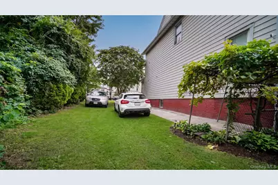 120 S 11th Avenue, Mount Vernon, NY 10550 - Photo 18