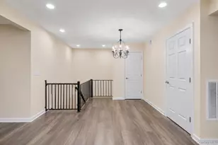 150 Pointe Cir N, Coram, NY 11727 - Photo 14