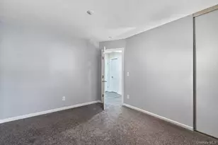 150 Pointe Cir N, Coram, NY 11727 - Photo 10