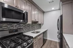 150 Pointe Cir N, Coram, NY 11727 - Photo 2