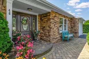 46 Berkshire Rd, Holbrook, NY 11741 - Photo 2