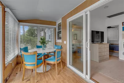 10 Mineola Court, Hampton Bays, NY 11946 - Photo 12