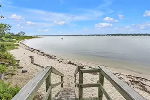 10 Mineola Ct, Hampton Bays, NY 11946 - Photo 18