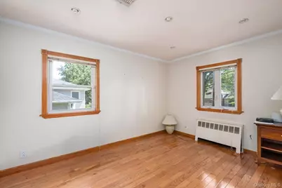 131 Stratford N, Roslyn Heights, NY 11577 - Photo 14