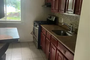 45 Peters Ave, Hempstead, NY 11550 - Photo 4