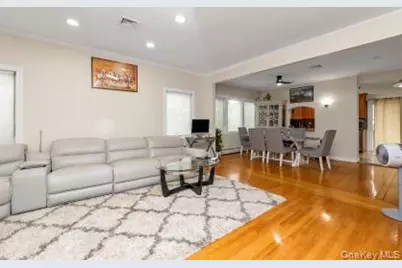 14 N 4th Street, New Hyde Park, NY 11040 - Photo 2