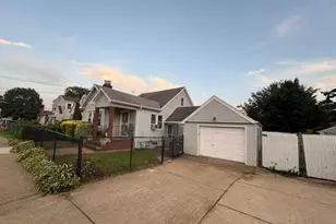 1435 Alpha St, Elmont, NY 11003 - Photo 2