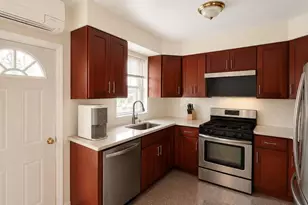 43-20 Utopia Pkwy, Flushing, NY 11358 - Photo 4