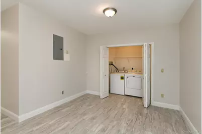 39 Nesaquake Avenue #A, Port Washington, NY 11050 - Photo 20