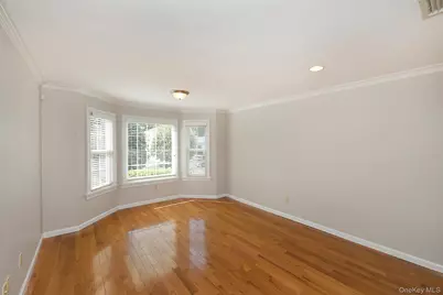 39 Nesaquake Avenue #A, Port Washington, NY 11050 - Photo 6