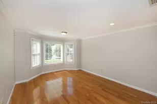 39 Nesaquake Ave, Port Washington, NY 11050 - Photo 6