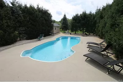 56 Autumn Chase Drive, Hopewell Junction, NY 12533 - Photo 36