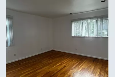 46 Haverford, Hicksville, NY 11801 - Photo 10
